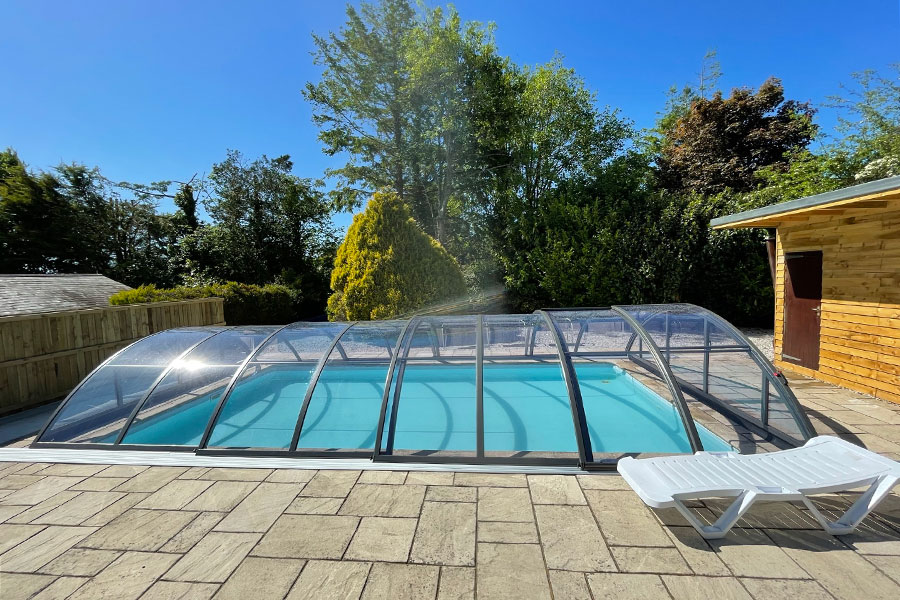 outdoor swimming pool